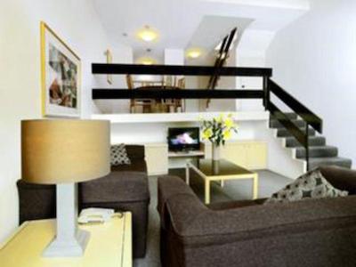 مدینا سرویسد اپارتمنتز نرد رید