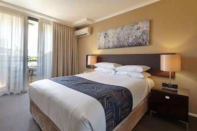 سنترال وست اند