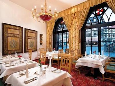 تراول چارم گودیسهز هاوز