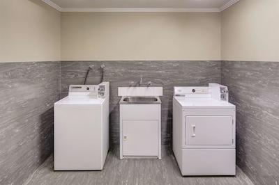 تراولج هتل اسیدنی مارتین پلاس