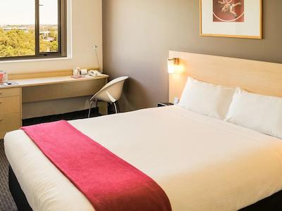 ایبیز اسیدنی اُلیمپیک پارک