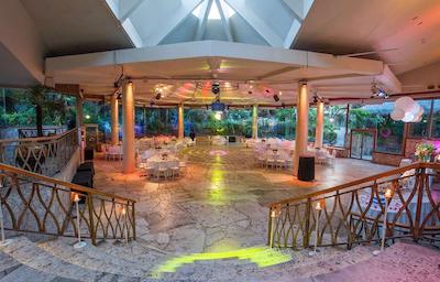 هتل مانکهو لاز کندز