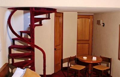 هتل مانکهو لاز کندز