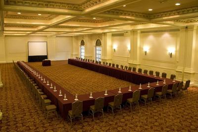 سافی ریال لوکسوری تورز