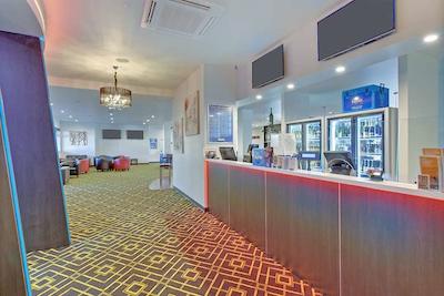 بورنی سنترال تونهوس هتل