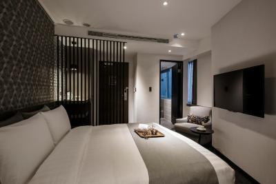 ونستار زهنگهوا