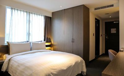 ونستار زهنگهوا