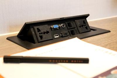 ونستار زهنگهوا