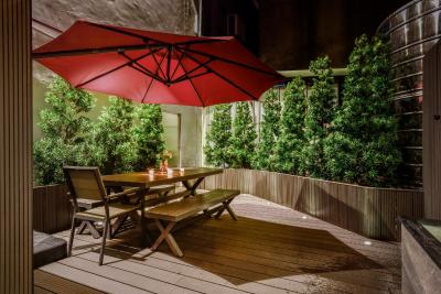 ونستار زهنگهوا