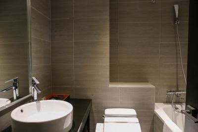 ونستار زهنگهوا