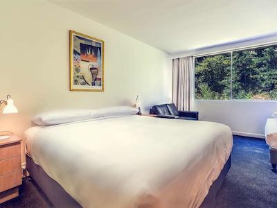 مرکور لاونسستون