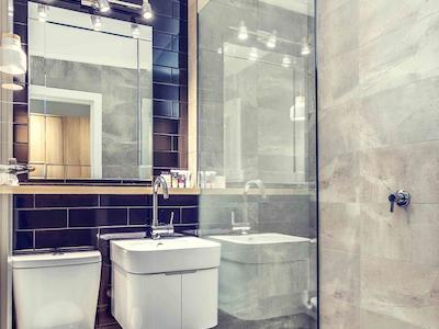 مرکور لاونسستون