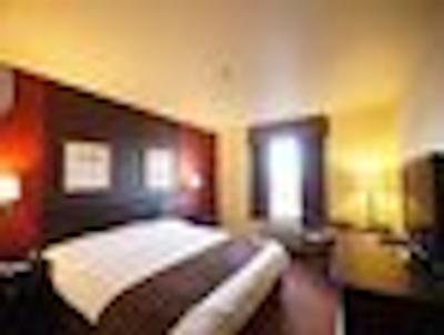 سوپر 8 کبک سیتی/است فی