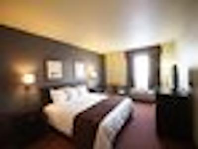 سوپر 8 کبک سیتی/است فی