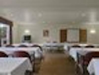 سوپر 8 کبک سیتی/است فی