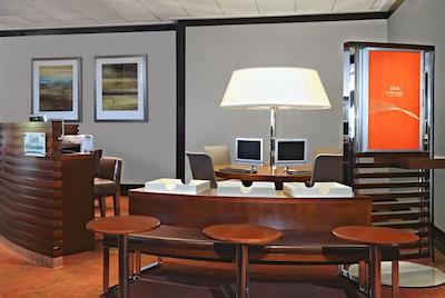 شراتون وانکوور گویلدفرد هتل