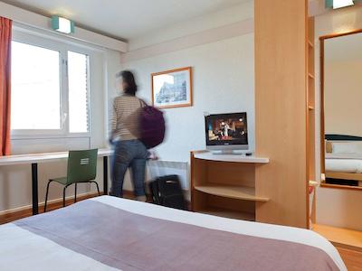 ایبیز منز سنتر گار