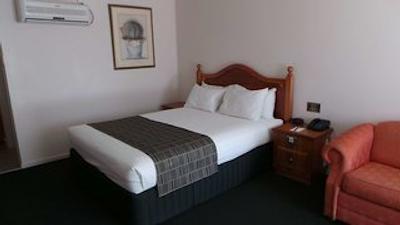 بست وسترن امباسادر این