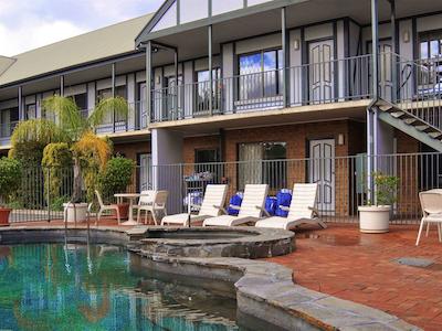 ایبیز استیلز ادلید مانر هتل