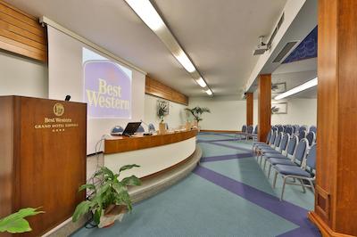 بست وسترن گراند هتل گوینیجی