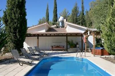 ز اند کس هلید ویلاز