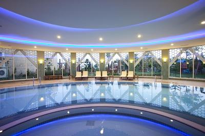 ادالیا ریزورت اند اسپا