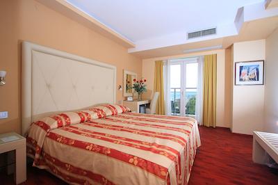 گراند هتل پارک