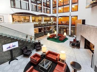 لیوینگ هتل گرسر کورفورست