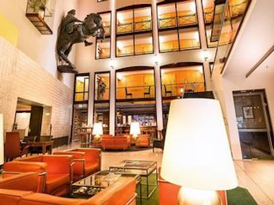 لیوینگ هتل گرسر کورفورست