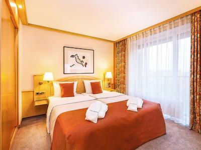 لیوینگ هتل گرسر کورفورست