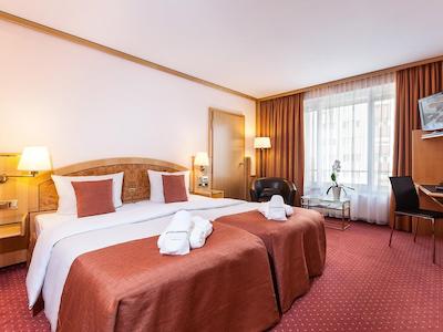 لیوینگ هتل گرسر کورفورست