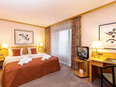 لیوینگ هتل گرسر کورفورست