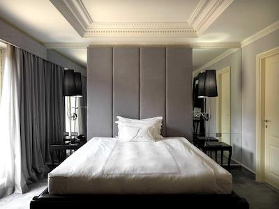 لئونز پلاس هتل