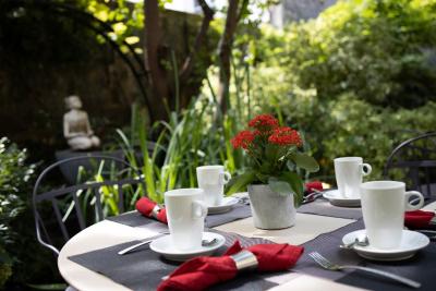 هتل رجنتز گاردن