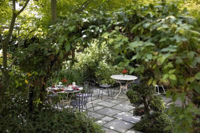 هتل رجنتز گاردن