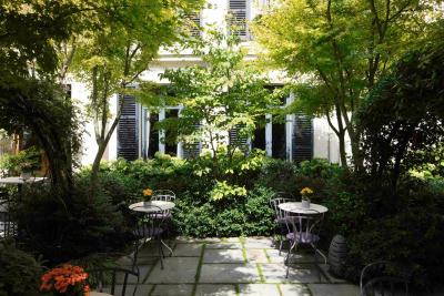 هتل رجنتز گاردن