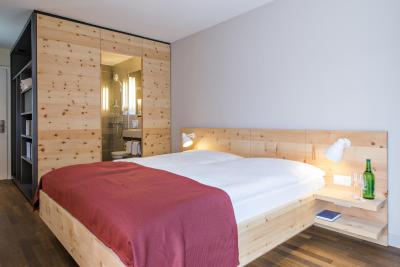 هتل سهویزرهف