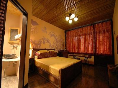 چاینا لانج کورتیارد بوتیک