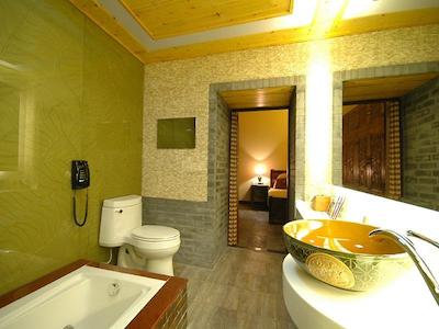 چاینا لانج کورتیارد بوتیک