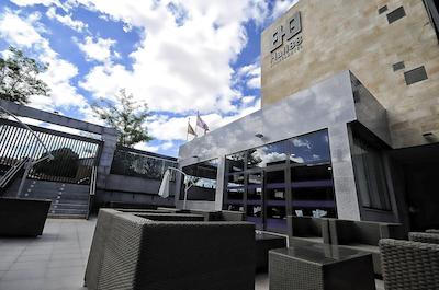 زنیت هال88 استودیز