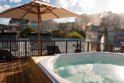 کاپ هریتاج هتل