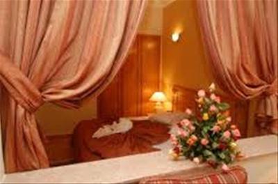 گولدن بیچ اپارت هتل