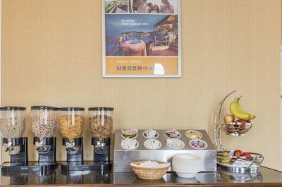 اکنو لج این اند سویتز