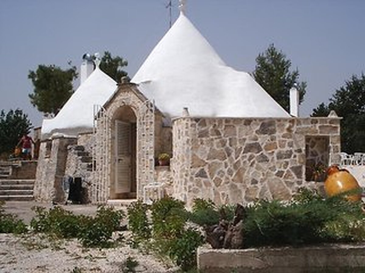 الگرویتالیا اُستونی اگریترولی