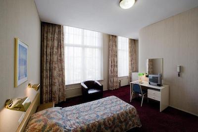 ارمادا هتل امستردام