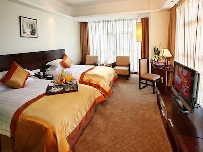 وست لاک گولدن پلازا