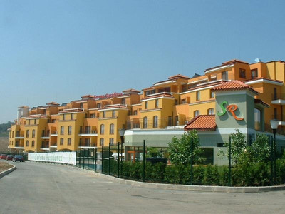 سرنا رسیدنس
