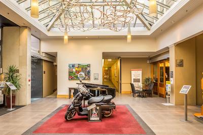 ق هتل ولینگتون