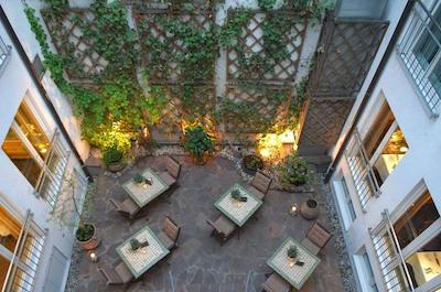 هتل هاکسهر مارکت