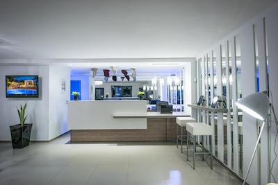 هاپی کرتان سویتز